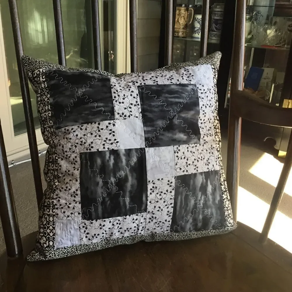 CLOSEOUT SALE $10 NWT Hand Crafted Quilted Accent Pillow